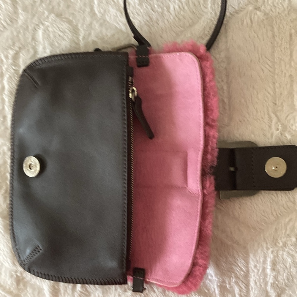 EUC              Wristlet - Picture 8 of 9
